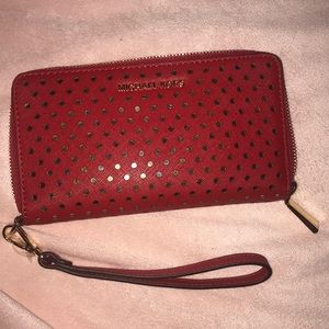 MICHAEL KORS WALLET & PHONE CARRIER